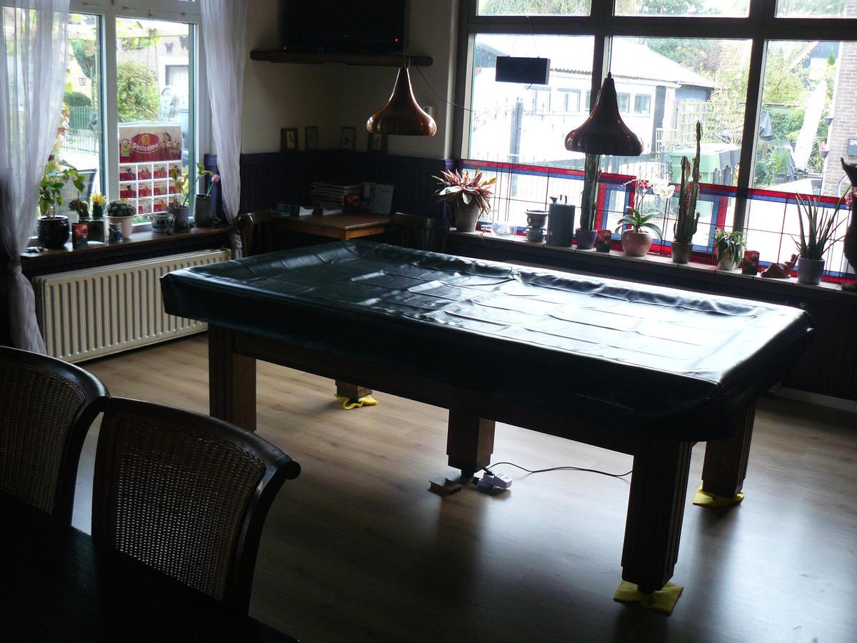 Eetcafe/Pension Nooitgedacht Strijen Kültér fotó